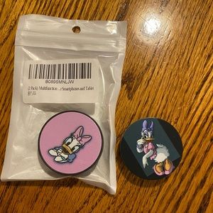 To  Disney Daisy, duck, pop, sockets